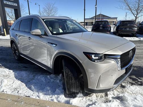 2024 Mazda CX-90 PHEV Premium Plus