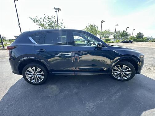 2022 Mazda CX-5 Signature