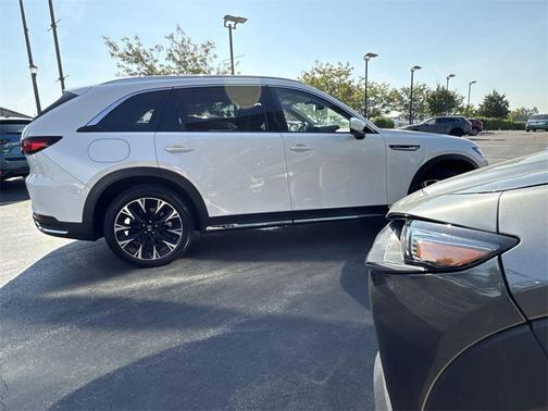 2024 Mazda CX-90 Premium