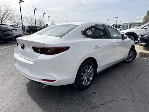 Snowflake White Pearl 2026 Mazda Mazda3 2.5 S