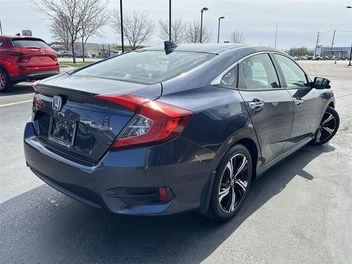 2017 Honda Civic Touring