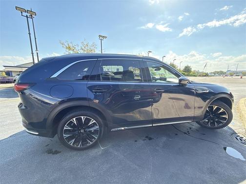 2024 Mazda CX-90 PHEV Premium Plus