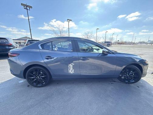 2025 Mazda Mazda3 2.5 S Carbon Edition