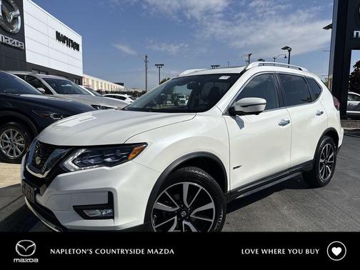 White 2018 Nissan Rogue SL