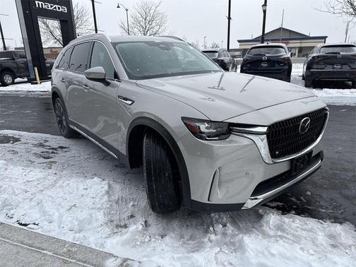 2024 Mazda CX-90 PHEV Premium