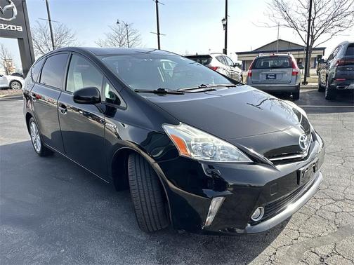 2012 Toyota Prius v Five