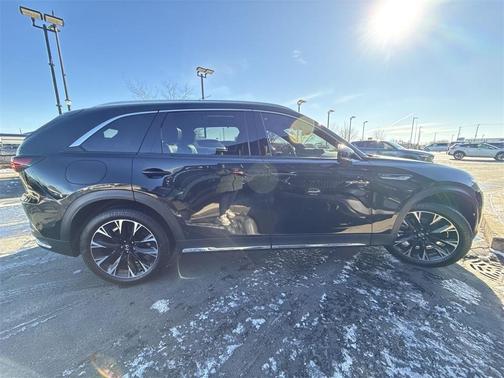 2024 Mazda CX-90 PHEV Premium Plus