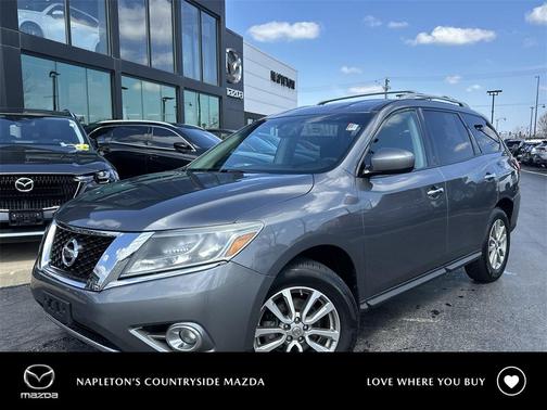 2016 Nissan Pathfinder SV
