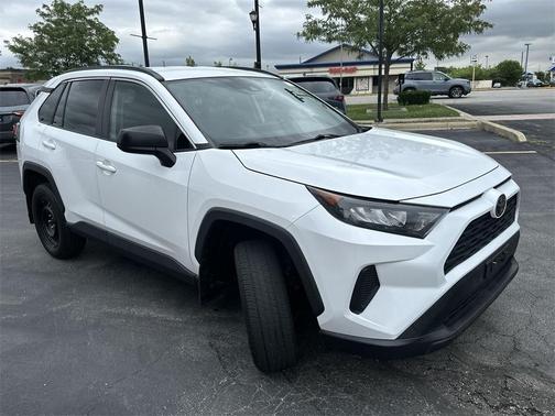 2019 Toyota RAV4 LE
