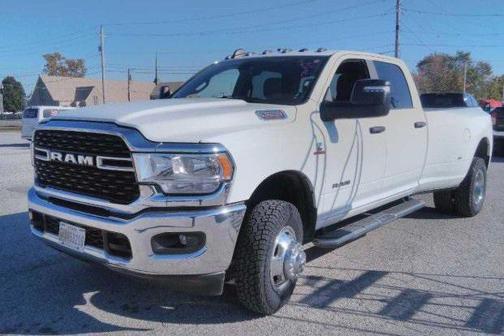 2024 RAM 3500 Big Horn Crew Cab 4x4 8' Box