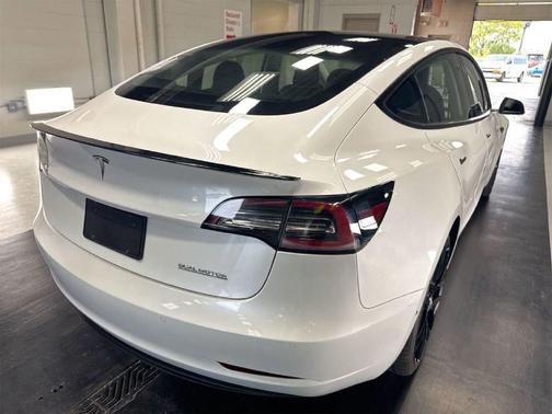 2019 Tesla Model 3 Standard Range