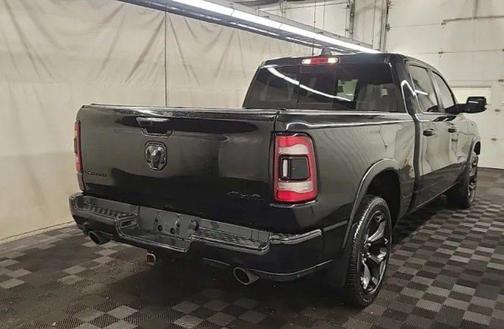 Diamond Black Crystal Pearlcoat 2020 RAM 1500 Limited