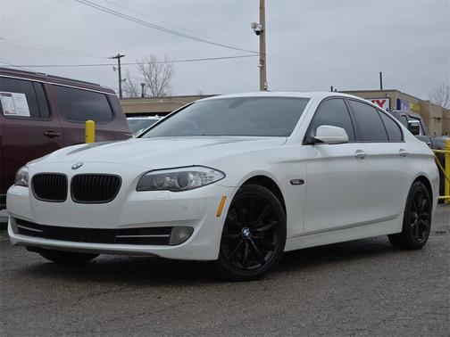 2011 BMW 528 528i