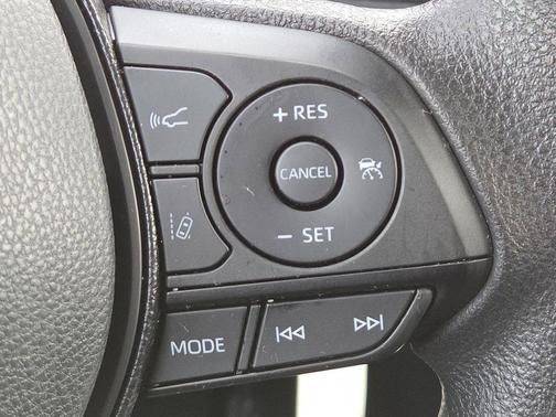 2020 Toyota RAV4 Hybrid LE