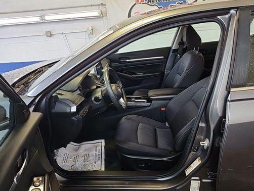 Gun Metallic 2023 Nissan Altima 2.5 SV