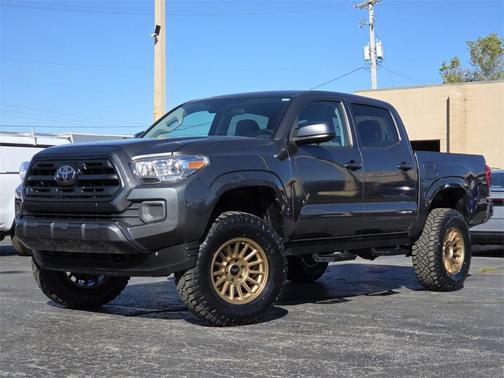 2019 Toyota Tacoma SR