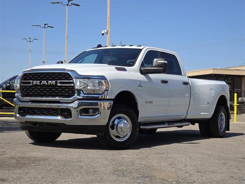 2024 RAM 3500 Big Horn Crew Cab 4x4 8' Box