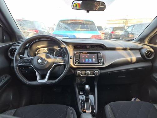 2020 Nissan Kicks S