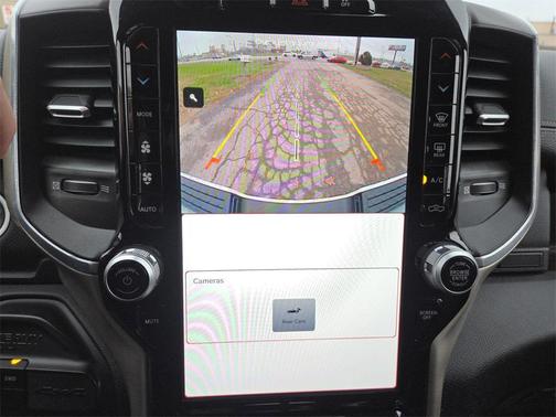 2024 RAM 2500 Laramie Crew Cab 4x4 6'4' Box