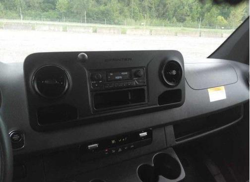 2024 Mercedes-Benz Sprinter 2500 Crew 170 WB