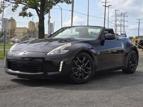 2017 Nissan 370Z Touring