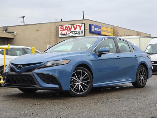 2024 Toyota Camry SE