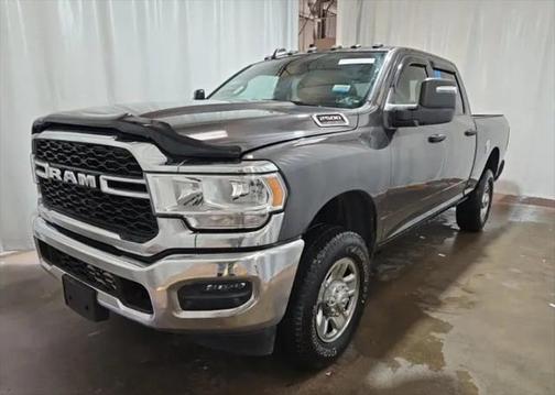 2024 RAM 2500 Tradesman Crew Cab 4x4 6'4' Box