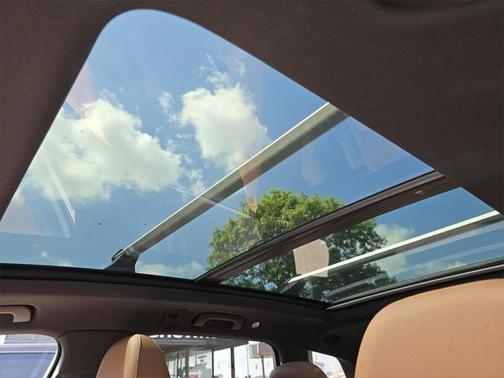 2022 Audi Q7 45 Premium Plus
