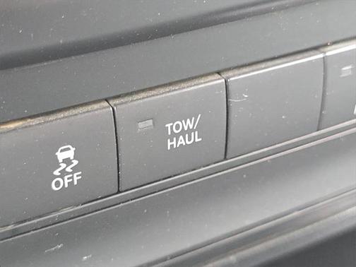 2018 RAM 3500 Tradesman Crew Cab 4x4 8' Box