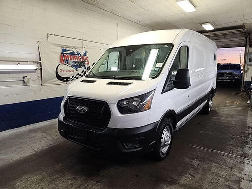 2022 Ford Transit-250 Base