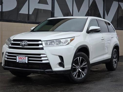 2019 Toyota Highlander LE I4