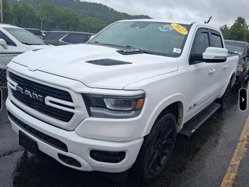 Bright White Clearcoat 2022 RAM 1500 Laramie