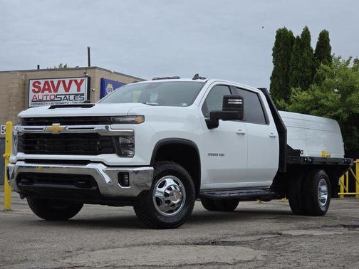 Summit White 2024 Chevrolet Silverado 3500 LT