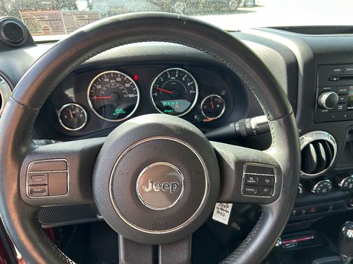 2012 Jeep Wrangler Sahara