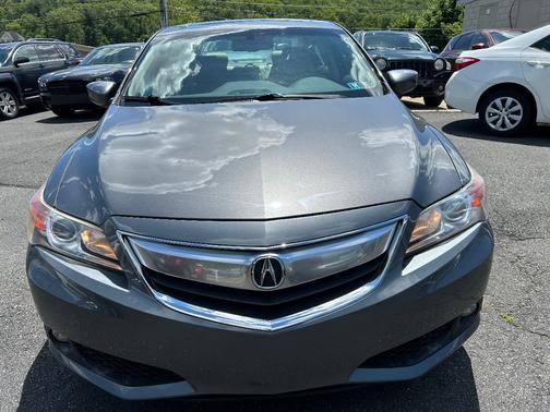 2013 Acura ILX 2.0L w/Premium Package