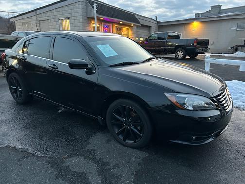 2012 Chrysler 200 S