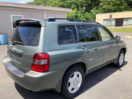 Photo 3 of 32 of 2006 Toyota Highlander Limited w/3rd Row