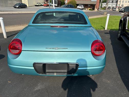 2002 Ford Thunderbird Premium