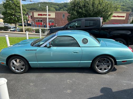 2002 Ford Thunderbird Premium