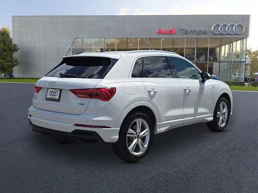 2024 Audi Q3 45 S line Premium Plus