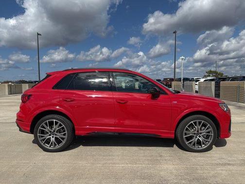 2025 Audi Q3 45 S line Premium Plus