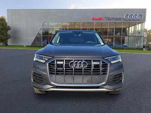 2024 Audi Q7 45 Premium Plus