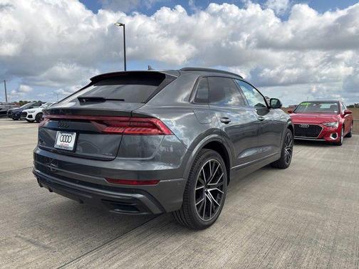 2023 Audi Q8 55 Prestige
