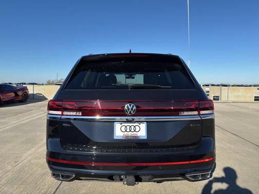 2024 Volkswagen Atlas 2.0T SEL Premium R-Line 4MOTION