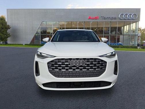 2025 Audi Q5 Premium