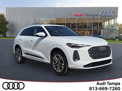 2025 Audi Q5 Premium