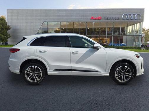 2025 Audi Q5 Premium