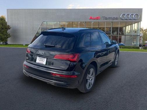 2025 Audi Q5 45 S line Premium
