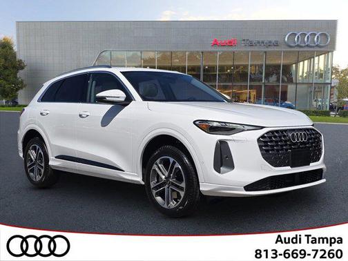 2025 Audi Q5 Premium