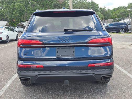 2025 Audi Q7 55 Premium Plus